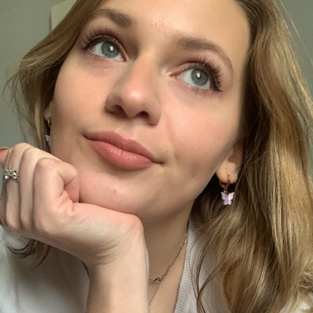 Meet your Posher, Caroline